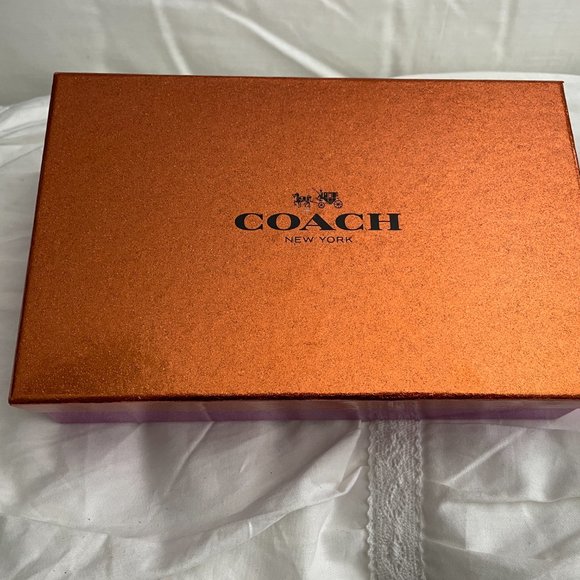 NWOT - Coach Saddle Brown Smooth Leather Wallet - Picture 13 of 14